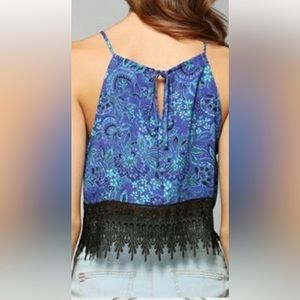 URBAN OUTFITTERS TOP